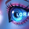 ピンク髪のキャラクターの瞳に「LORA」の文字が輝くAIイラスト。FLUXやPonyでのLoRA学習を象徴する。LoRA, AIイラスト, キャラクター, FLUX, Pony